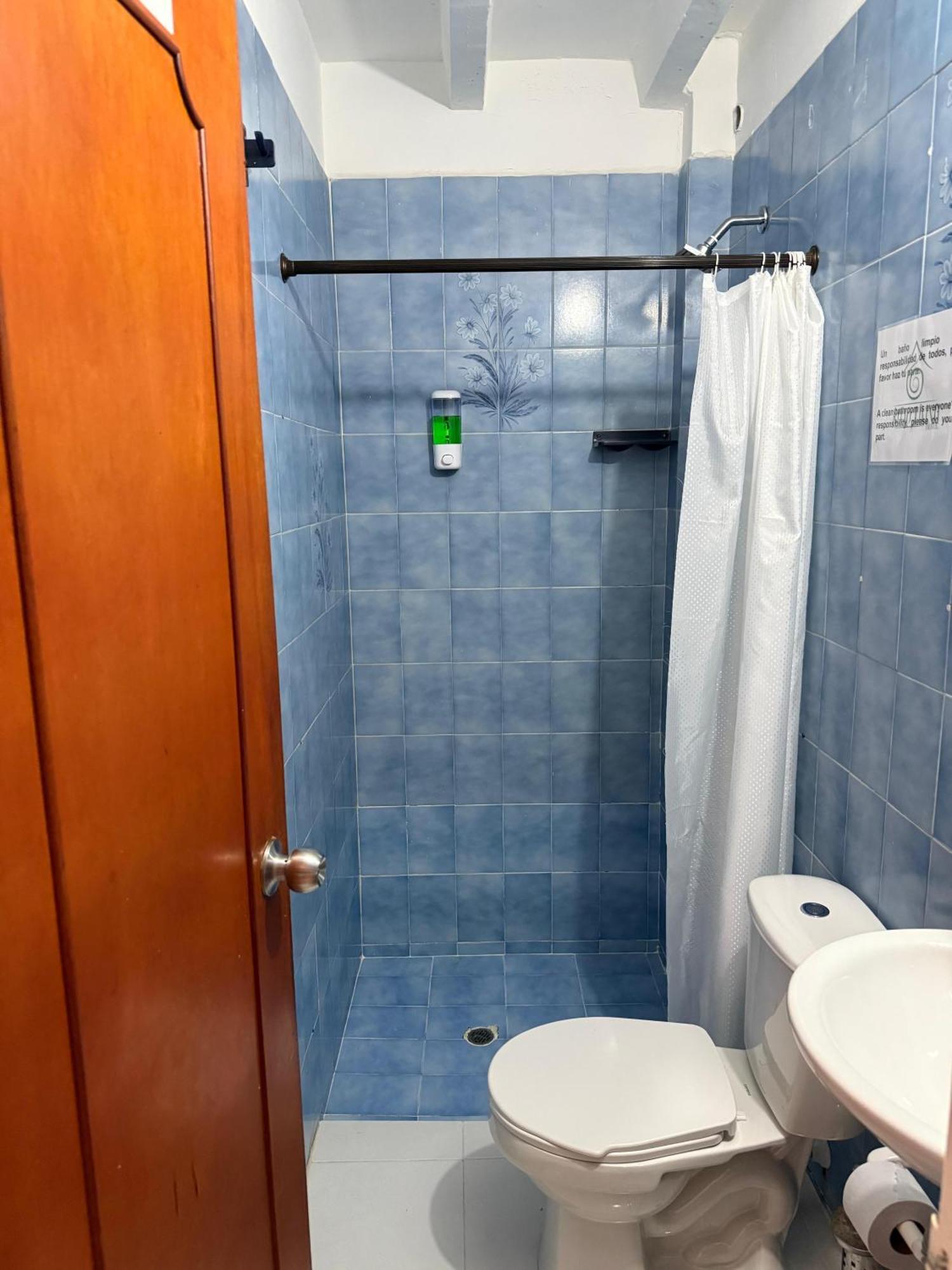 Road Living Home Медельин Экстерьер фото